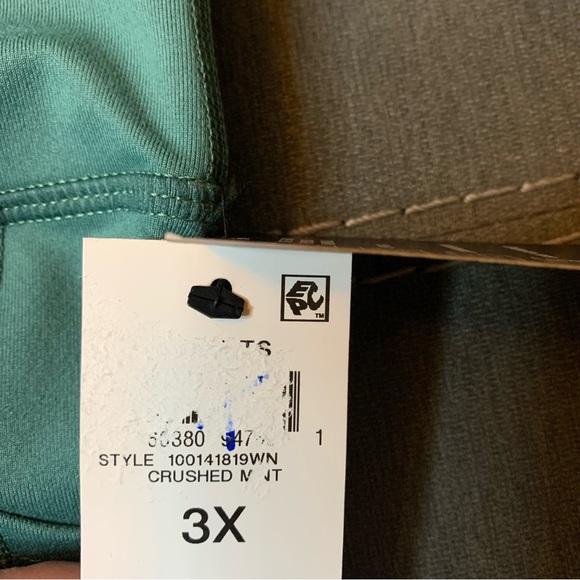 Ideology women’s plus mint green performance compression shorts size 3x - Picture 4 of 5